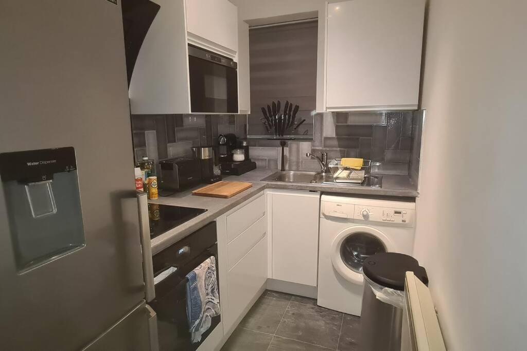 Luton Flat Free Parking Apartment Luton (Bedfordshire)
